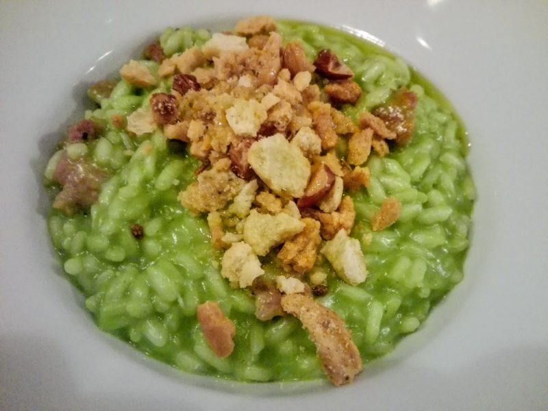 Filo d ' olio risotto salsiccia e friarelli